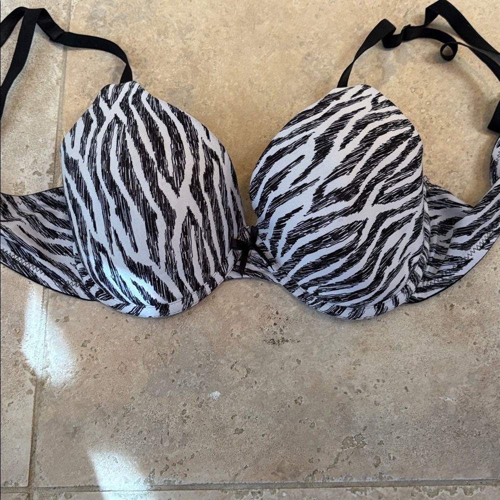 Chic Zebra Print Bra